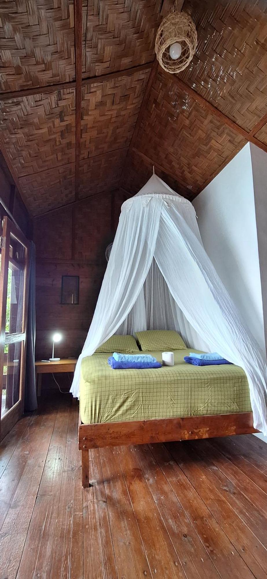 Treetop Guesthouse And Bungalows Sabang  Exterior photo
